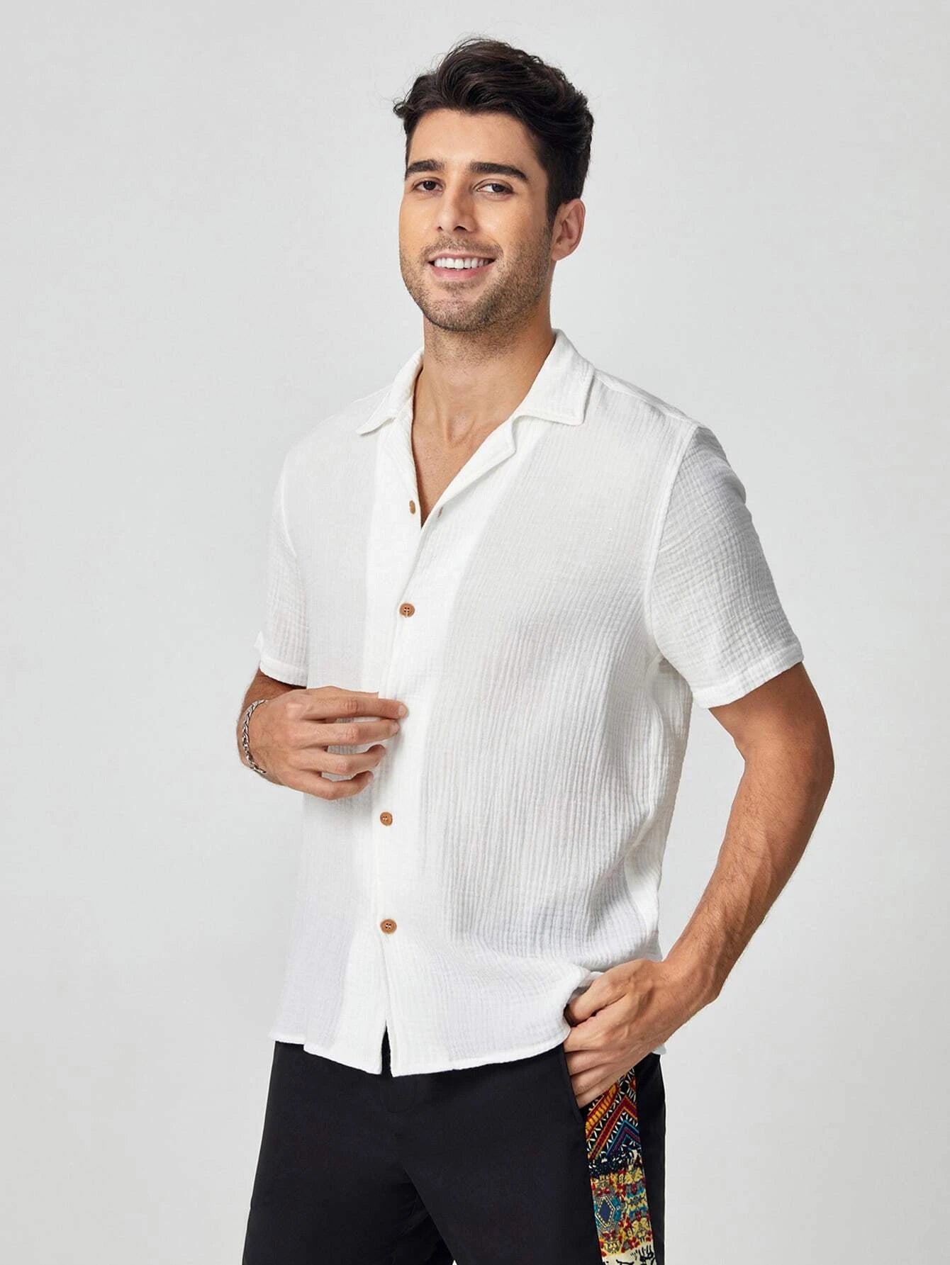 Manfinity Basics Men Cotton Solid Textured Button Front Shirt